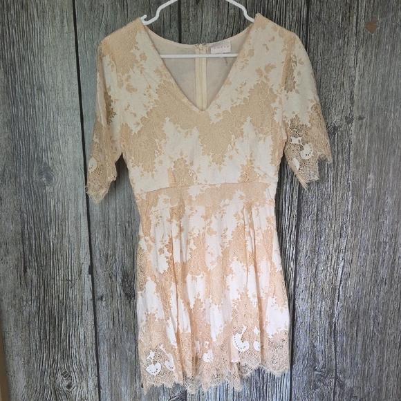 entro Other - Elegant Lace BOHO Rromper in Cream and Tan